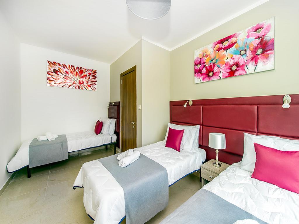 Bayside Apartments Saint Julian's Екстер'єр фото